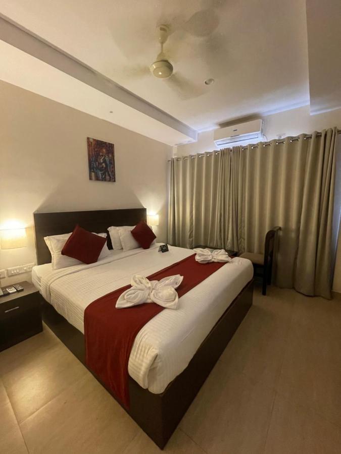 Hotel Yamuna Adur Екстер'єр фото