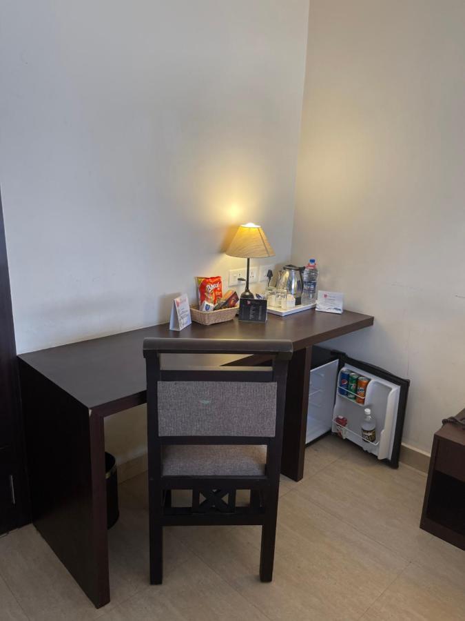 Hotel Yamuna Adur Екстер'єр фото