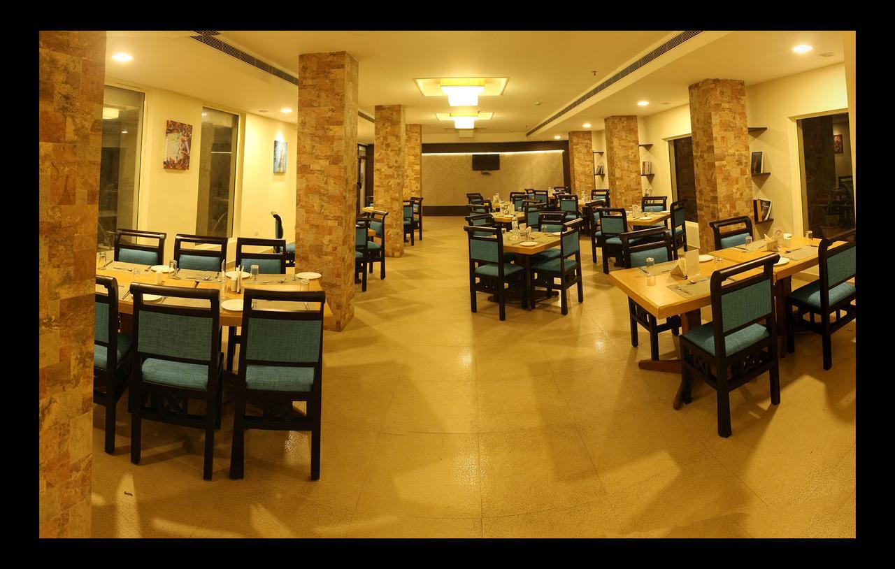 Hotel Yamuna Adur Екстер'єр фото
