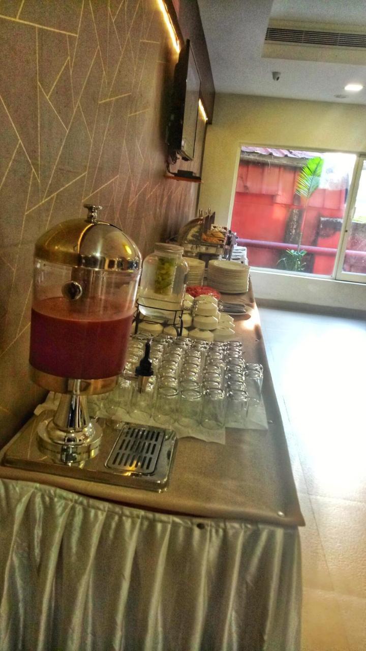 Hotel Yamuna Adur Екстер'єр фото