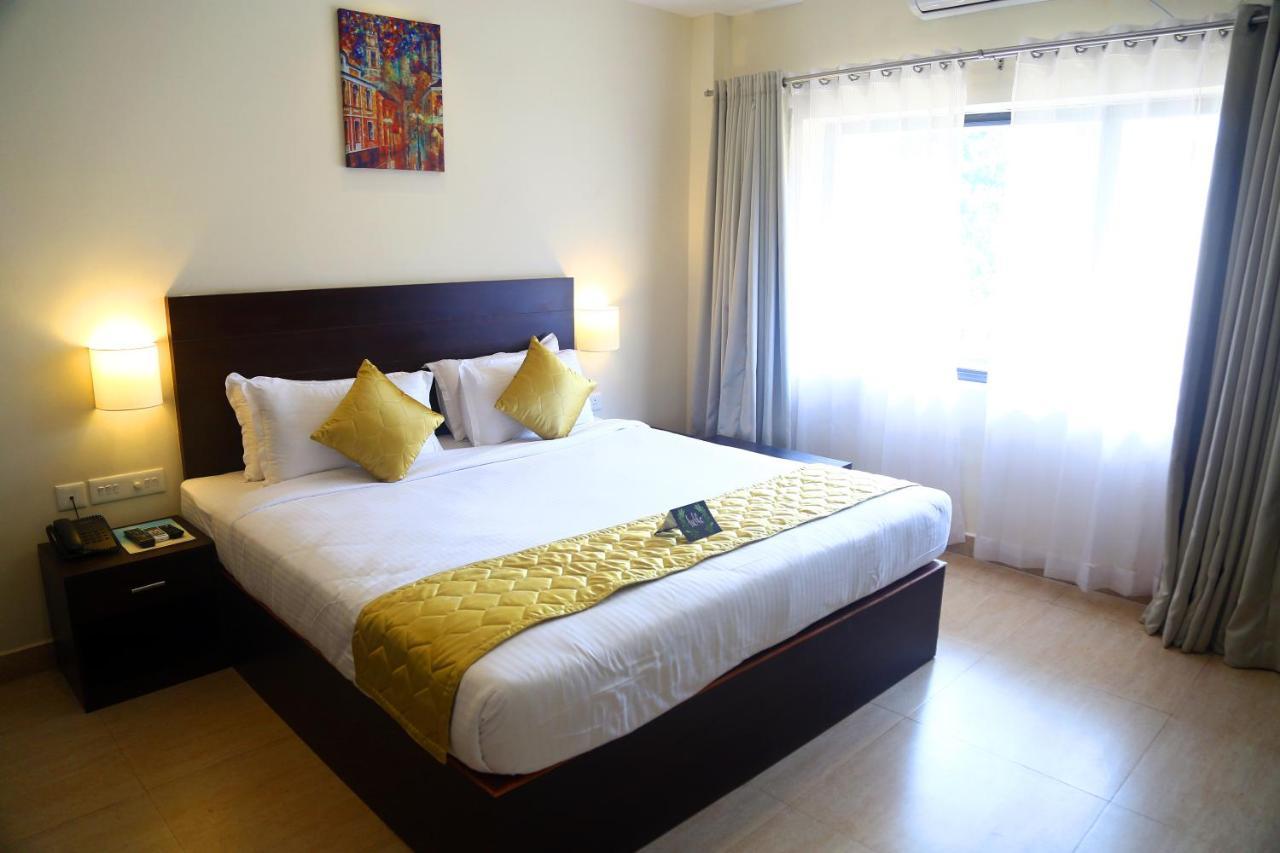 Hotel Yamuna Adur Екстер'єр фото